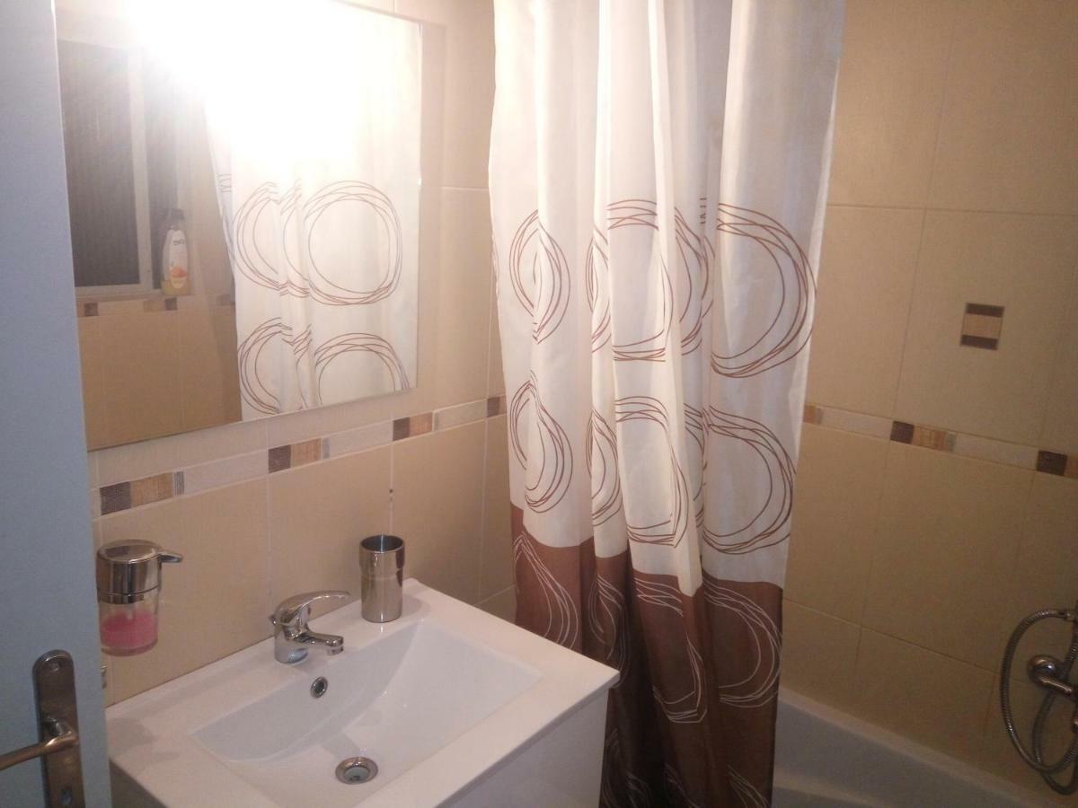 Apartment In The Center Of Atena Exterior foto